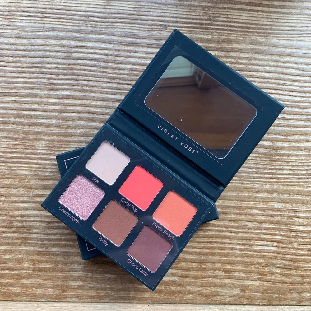 💰3/$30💰🎉HP🎉 New Violet Voss Coral Pop Eyeshadow Palette